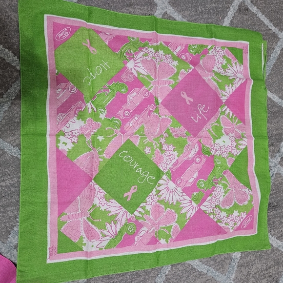 Set of 2 Lilly Pulitzer/Ford scarves - Picture 4 of 5